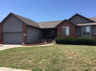 605 E Minneha Ave, Andover, KS 67002