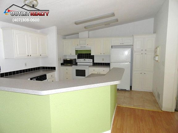 3rd image of 1833 Winchester Ct S