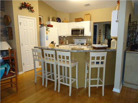 2nd image of 1324 Connemara Cir