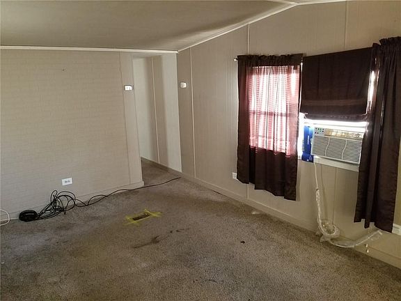 5th image of 53 Tidd Ave
