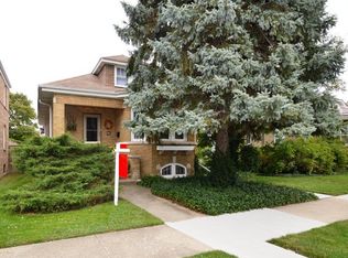 801 Newcastle Ave, Westchester, IL 60154