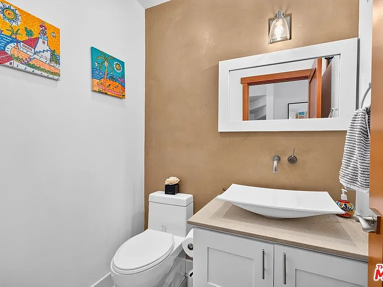 1327 Euclid St #3 — Photo 44