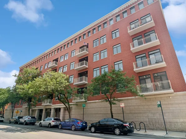 1155 W Armitage Ave APT 308, Chicago, IL 60614