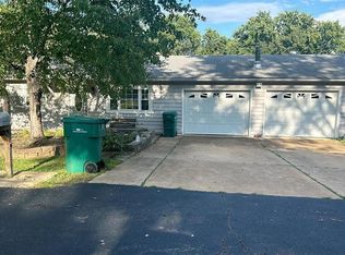 1800 West Dr, High Ridge, MO 63049