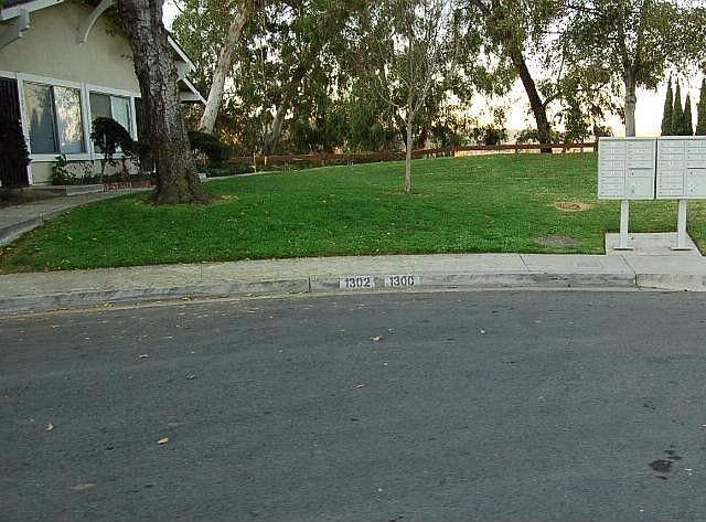 1st image of 1302 Parkside Dr