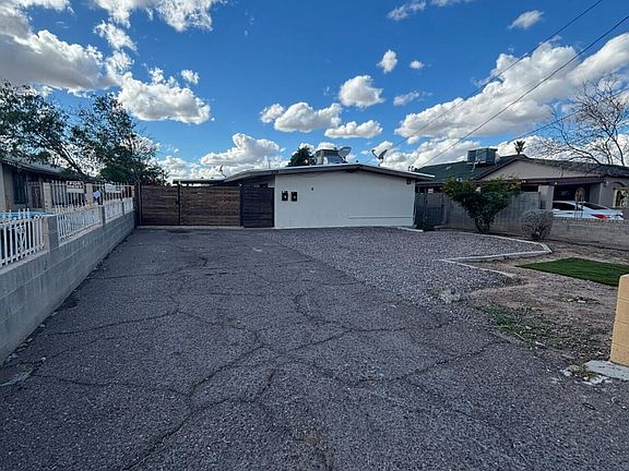2nd image of 1014 N 28TH Street