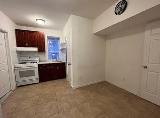 451 W 44th St APT 25, New York, NY 10036
