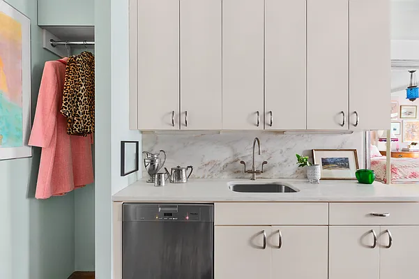 Sold by Compass | media 12