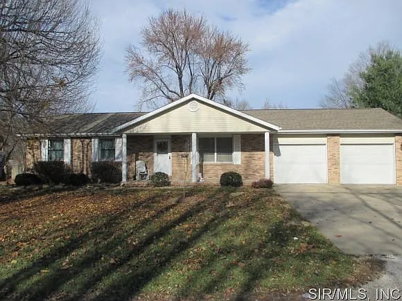 307 Ruth Ave photo 1