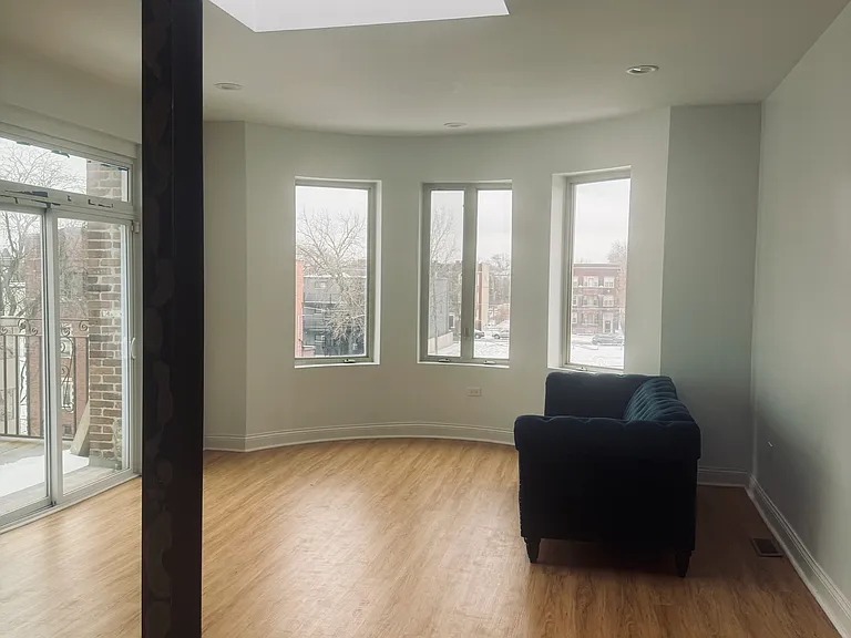 1412 E Marquette Rd #3 — Photo 7