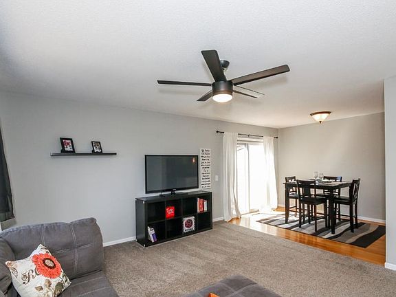 3rd image of 2888 Castleford Ct