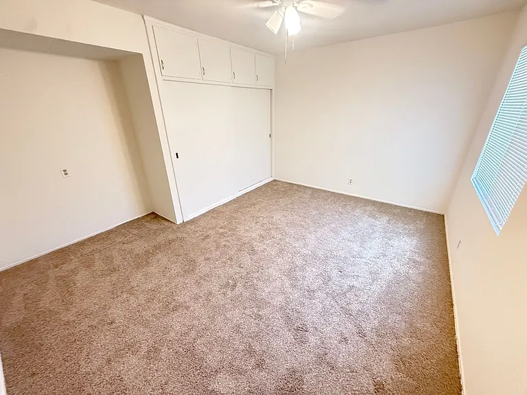 200 E Dryden St — Photo 7