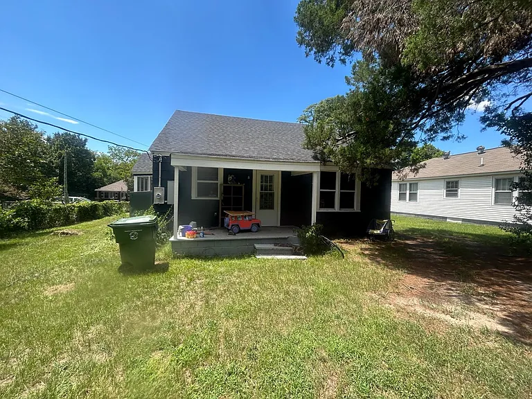910 Lacy St — Photo 31
