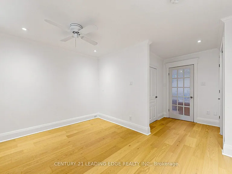 679 Woodbine Ave E #2 — Photo 17