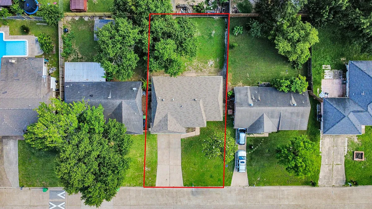 Building Photo - 7402 Williams St