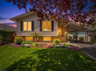 26 Rivercrest Rd, Hamilton, ON L8E 1M9