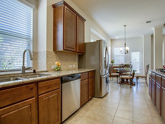 3rd image of 7007 Kingdom Estates Dr
