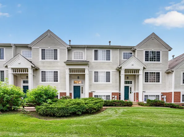 2440 Oakfield Ct, Aurora, IL 60503