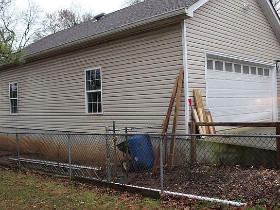 5th image of 2529 Ramblewood Dr