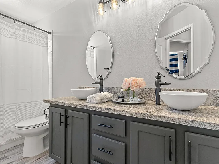 2417 Shady Vista Dr — Photo 32