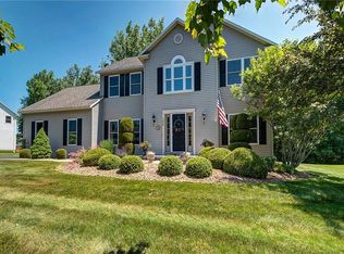 3258 Greenleafe Dr, Phoenix, NY 13135