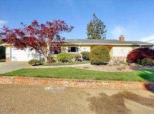 17459 Vineyard Rd, Castro Valley, CA 94546