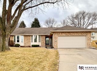 13253 Lake St, Omaha, NE 68164