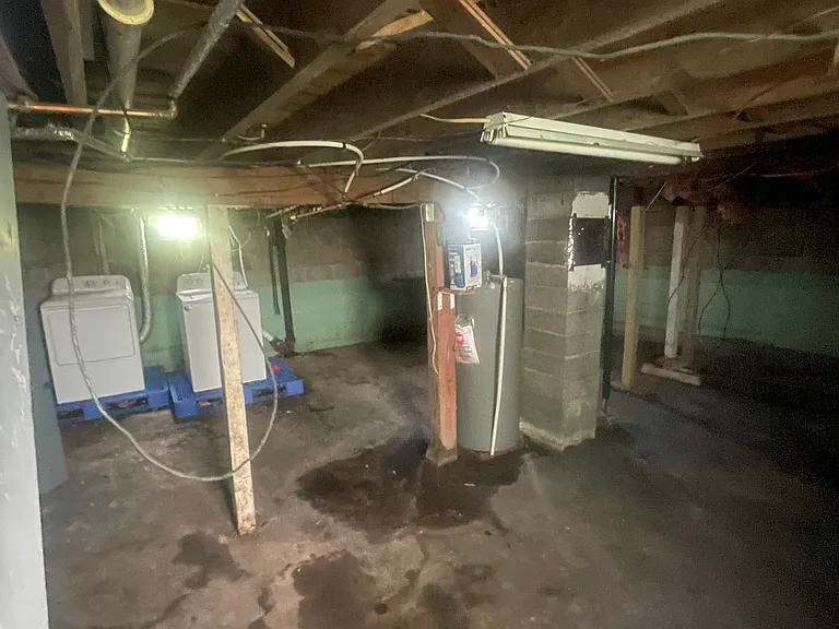 Basement with washer/dryer