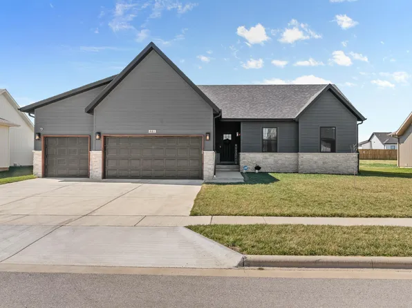 881 W Elmwood Circle, Nixa, MO 65714