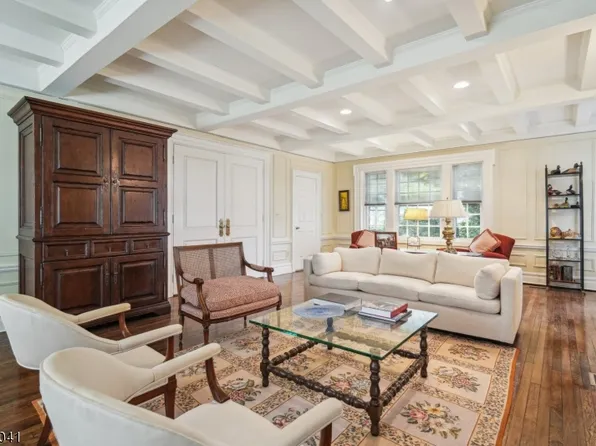 342 S Ridgewood Rd, South Orange Village Twp., NJ 07079