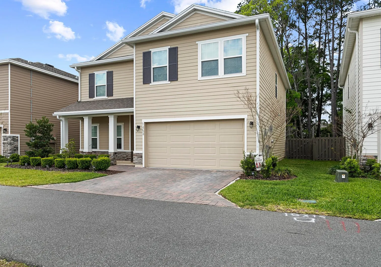 Lovely home in NW Arbor Greens Neighborhood — Photo 1