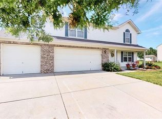 862 Helm Dr, Avon, IN 46123