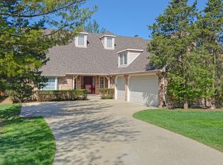 5720 Giddings Ave, Hinsdale, IL