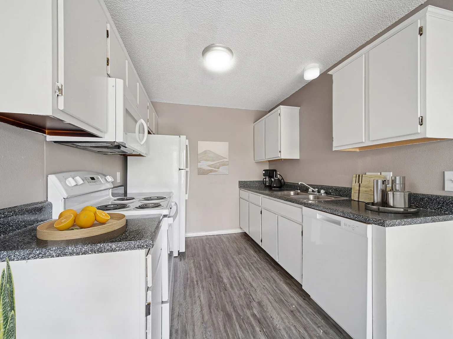 Coffee Creek Apartments — Photo 3