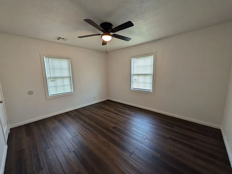 4770 Galveston St — Photo 6