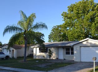 10032 Old Orchard Ln, Port Richey, FL 34668