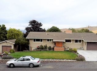 265 NE Klinger St, Dufur, OR 97021