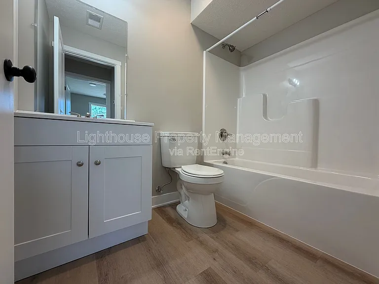 310 Allen Ave #2 — Photo 10