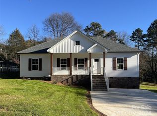 101 Andrew St, Kannapolis, NC 28081