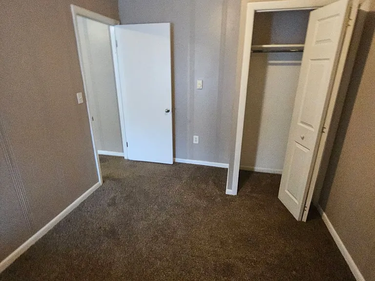 1232 N Main St — Photo 3