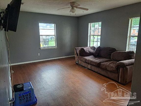 5th image of 5701 Perkins St