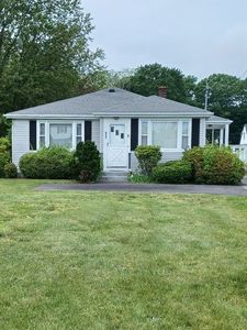 822 N Eastern Ave, Fall River, MA, 02720