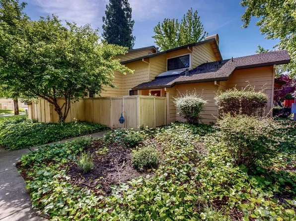 2403 Woodlake Drive, Santa Rosa, CA 95405