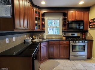 507 Brooklyn Mountain Rd, Hopatcong, NJ 07843