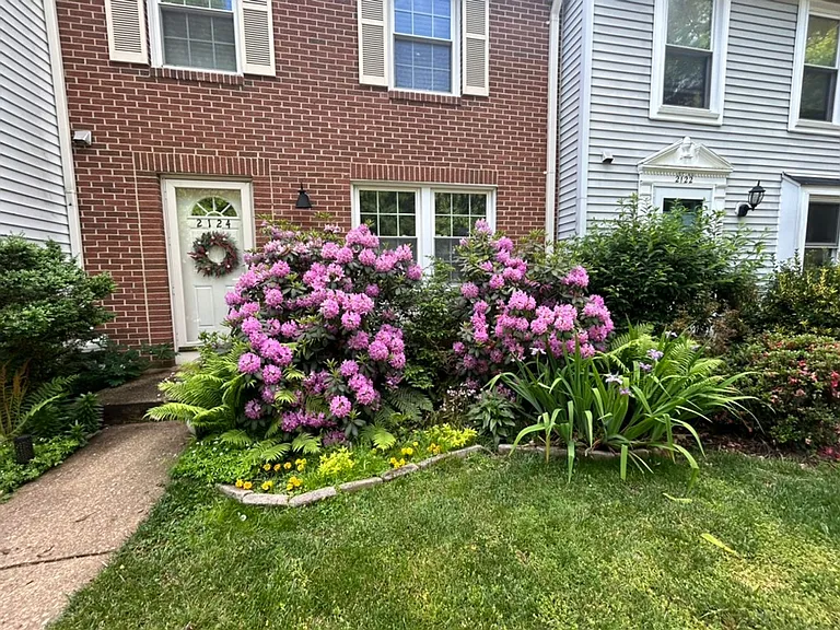 2124 Glenn Spring Ct — Photo 1