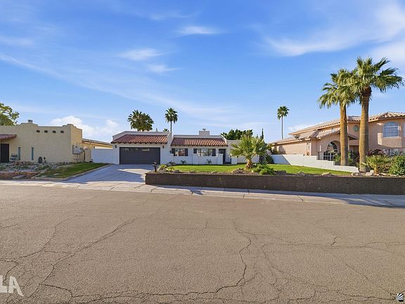 3rd image of 1307 W Ridgeview Dr