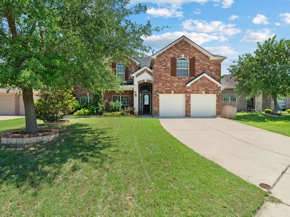 8701 Grassy Hill Ln, Fort Worth, TX 76123
