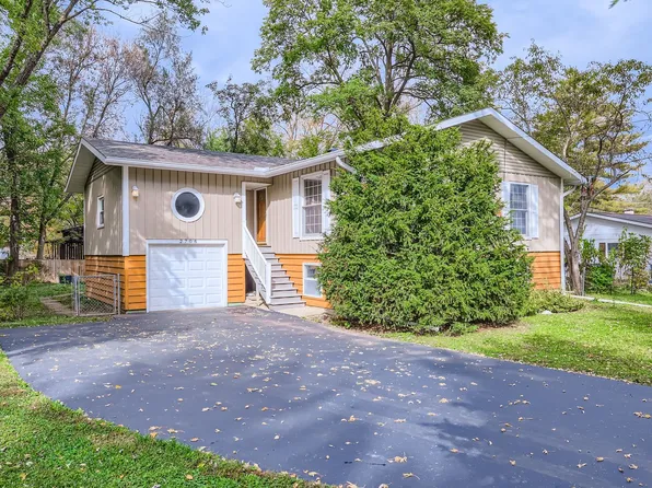 2706 Limerick Dr, Cary, IL 60013