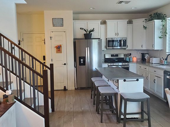 2nd image of 3826 S 58th Drive