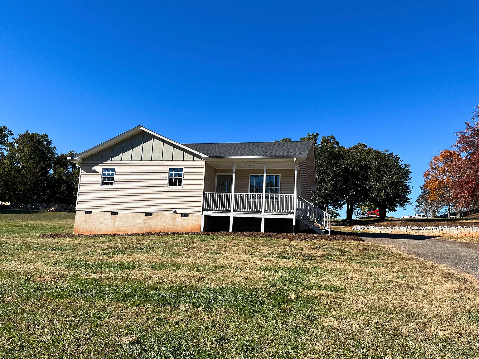 3 bed, 1350 sqft, $1,850 — Photo 1